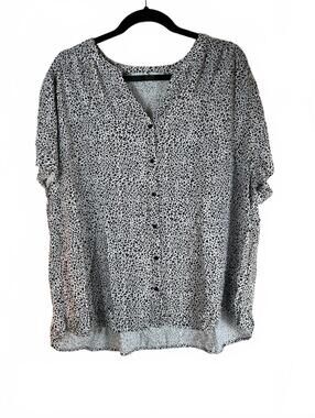 AMAZON ESSENTIALS Women’s Button Down Short Sleeve Leopard Print Top / Size: XXL